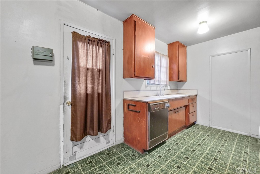 816 N Magnolia Avenue