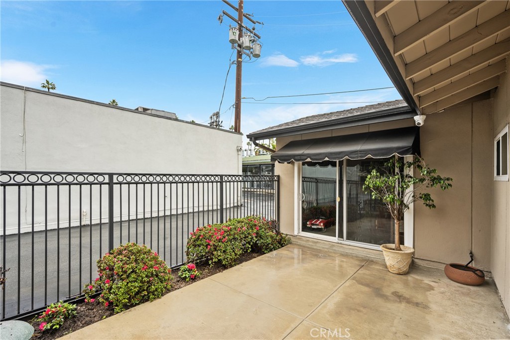 1580 S Harbor Boulevard