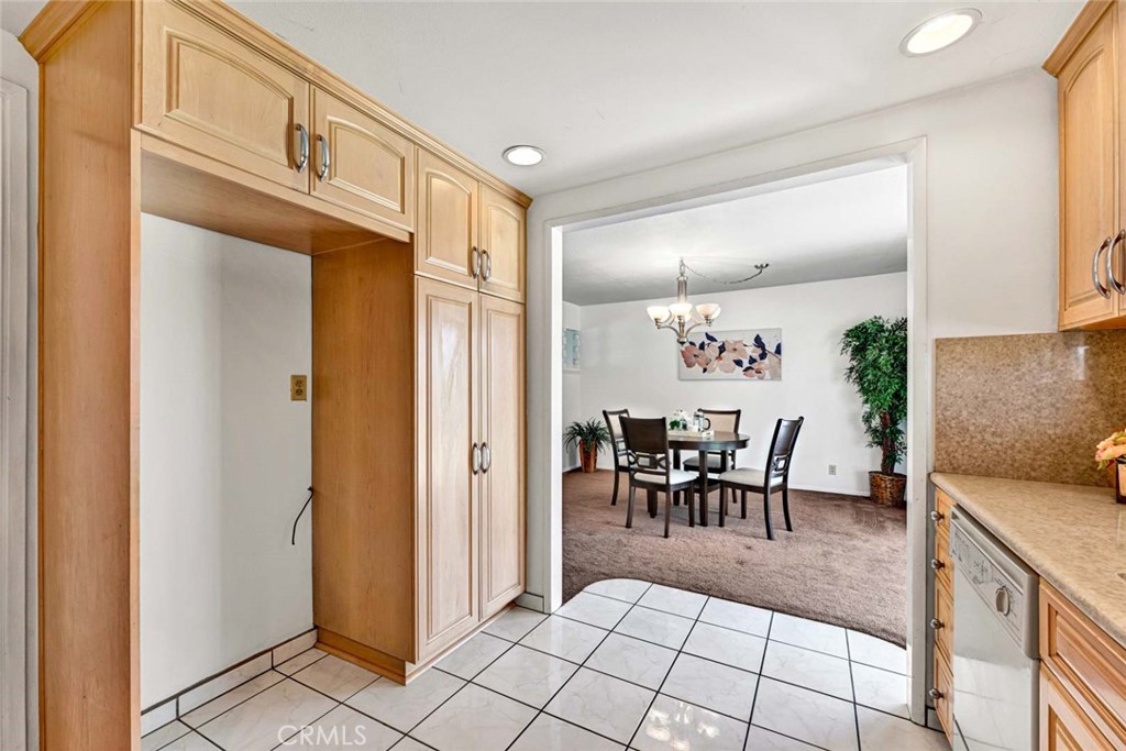 125 S Normandy Court