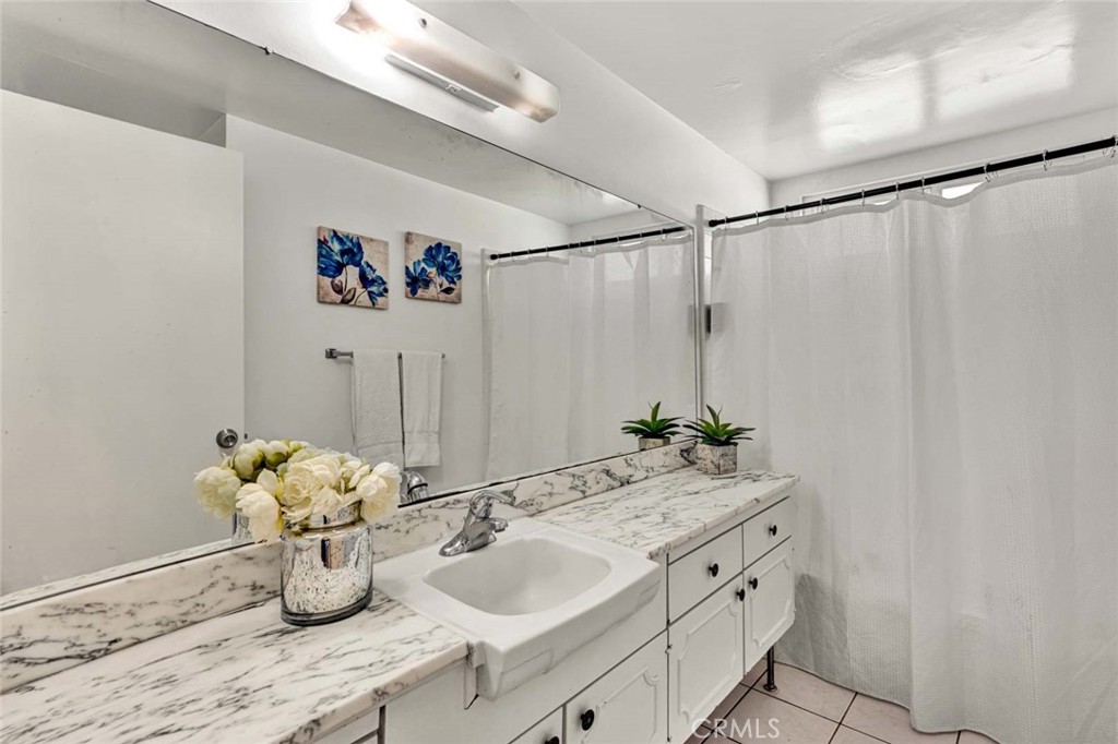 125 S Normandy Court