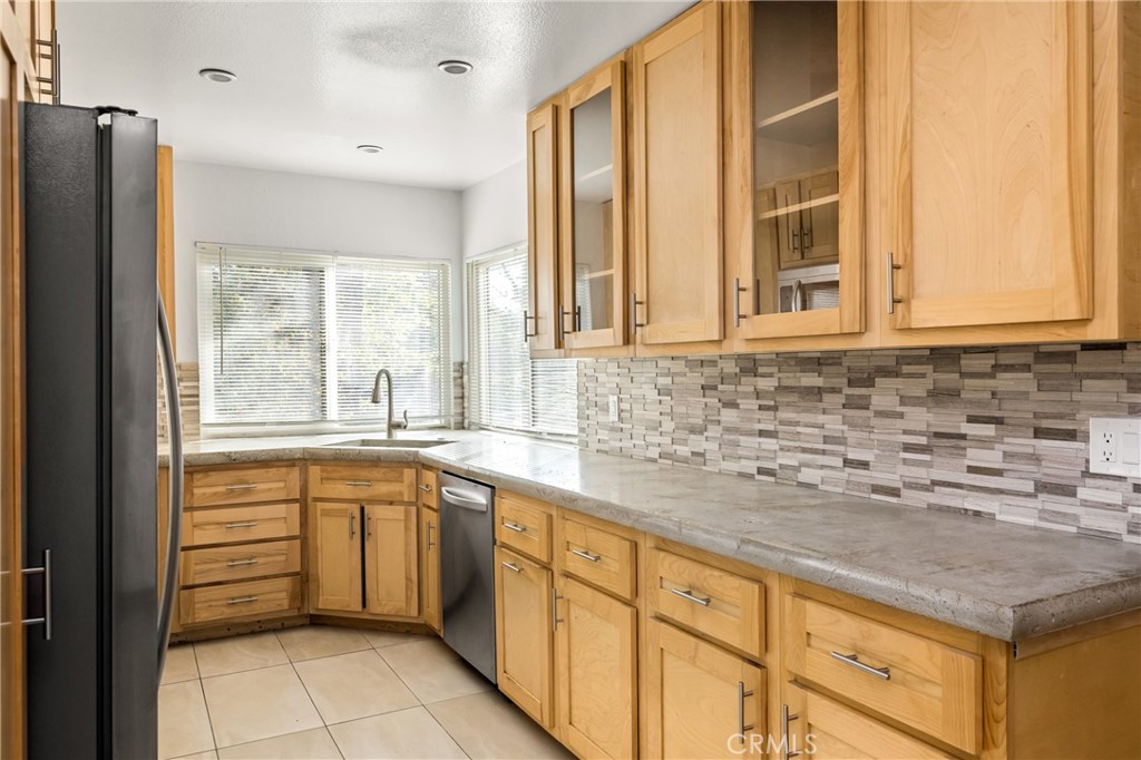 1795 N Willow Woods Drive 10