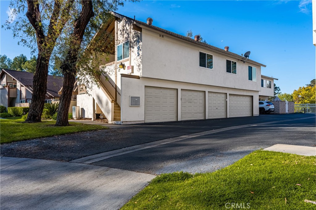 1795 N Willow Woods Drive 10