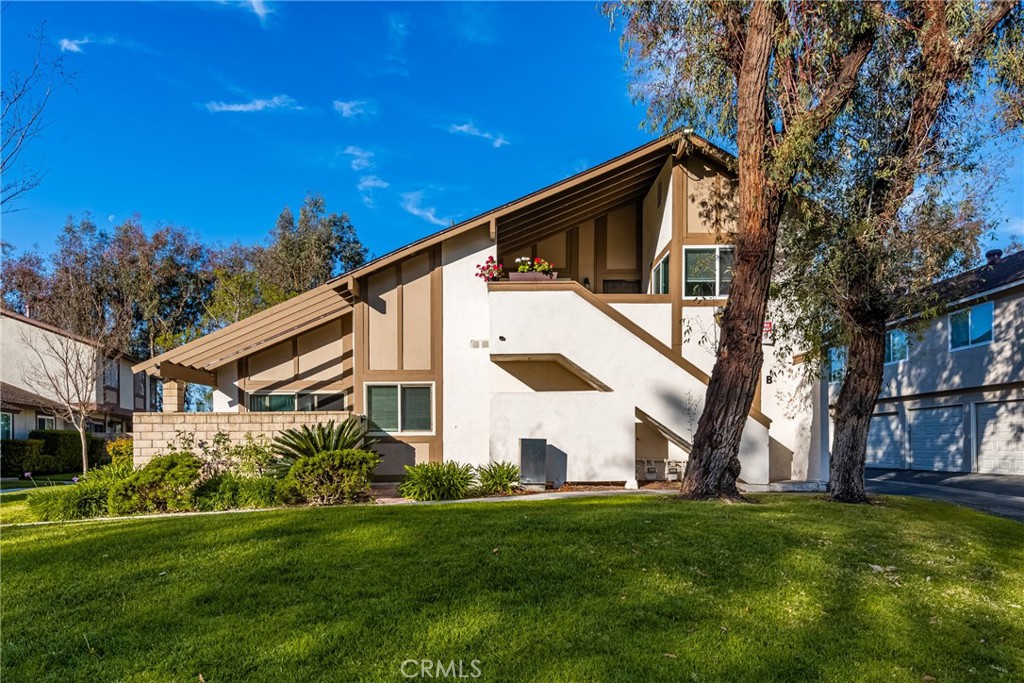 1795 N Willow Woods Drive 10