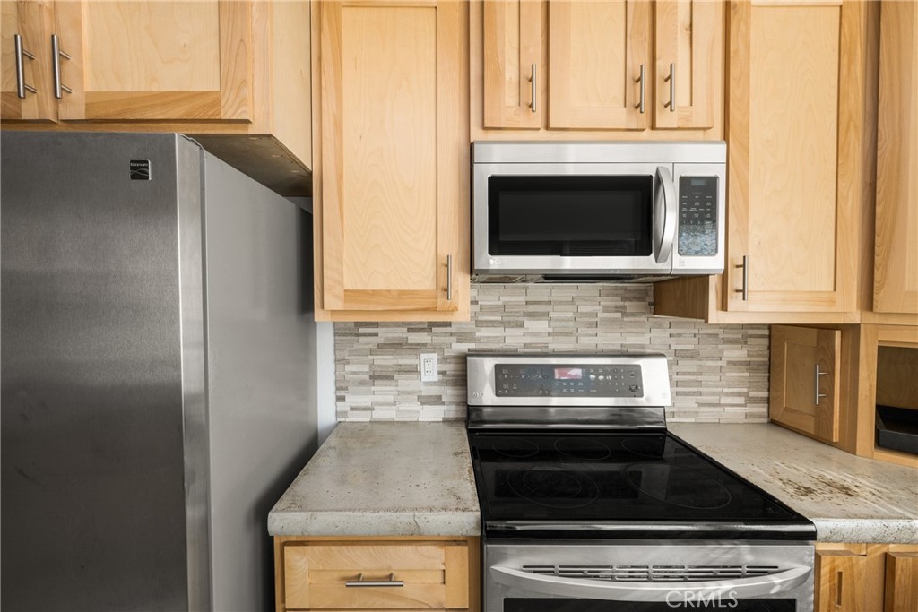 1795 N Willow Woods Drive 10