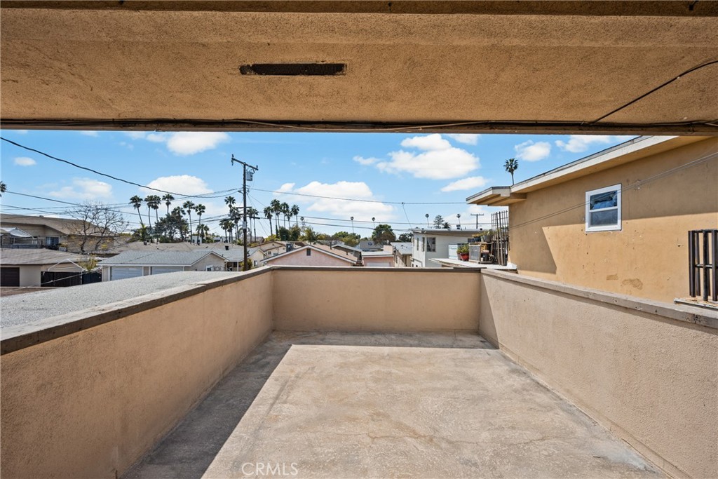 121 S Illinois Street 4