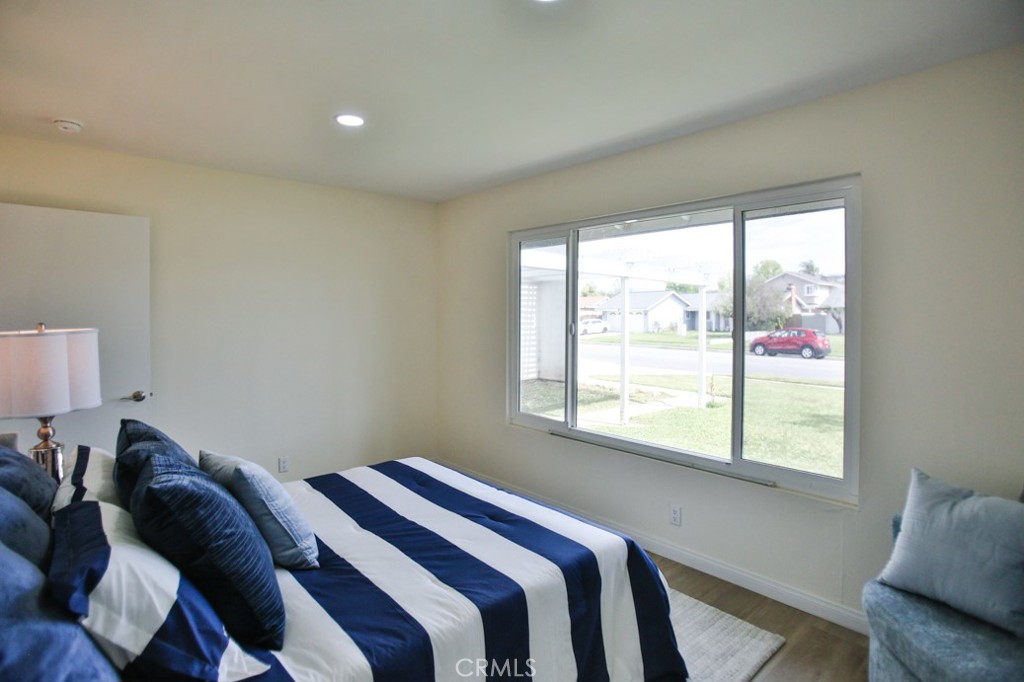 4353 E Alderdale Avenue