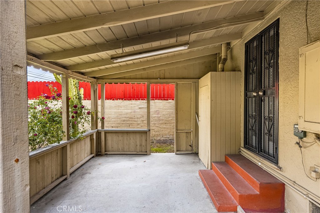 2141 Eucalyptus Avenue