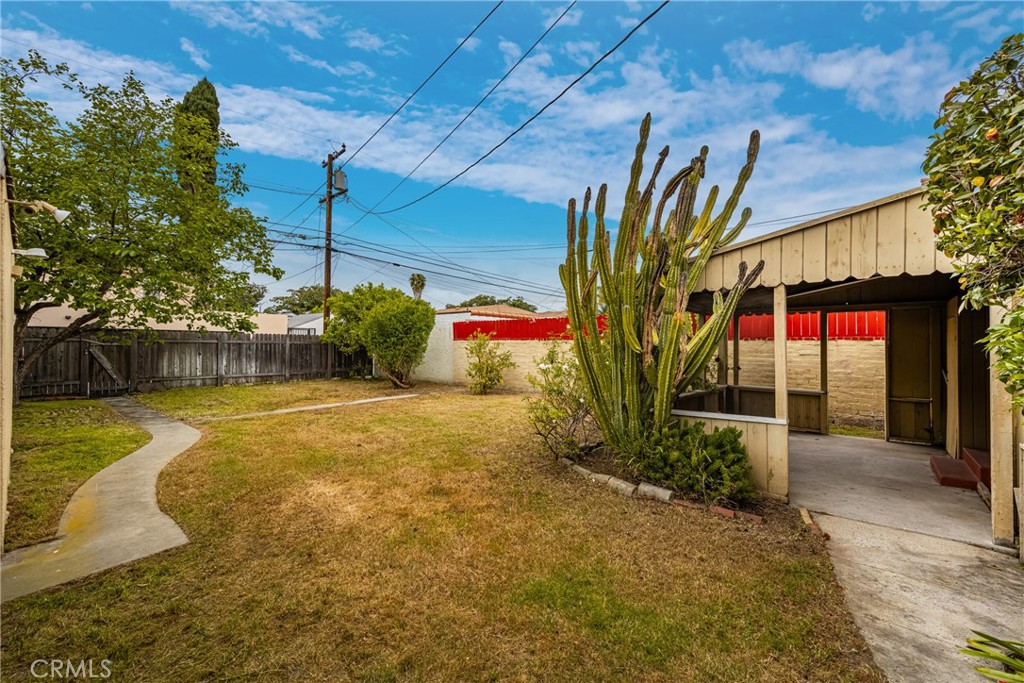 2141 Eucalyptus Avenue