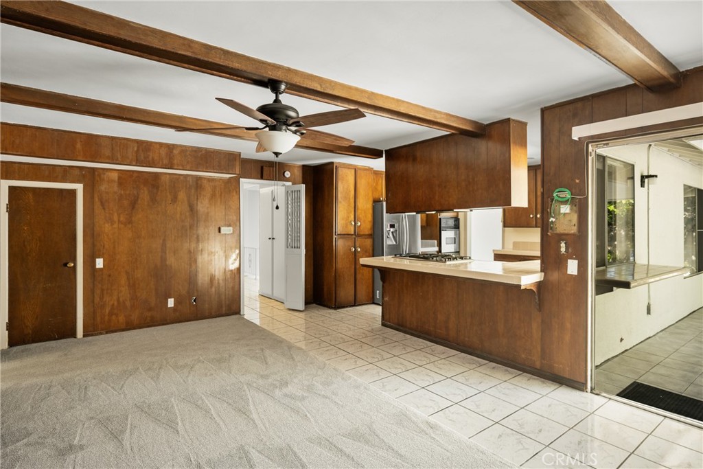 1403 W Westmont Drive