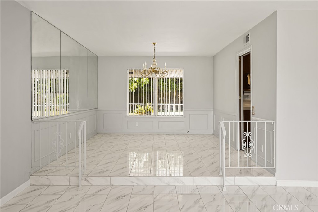 1403 W Westmont Drive