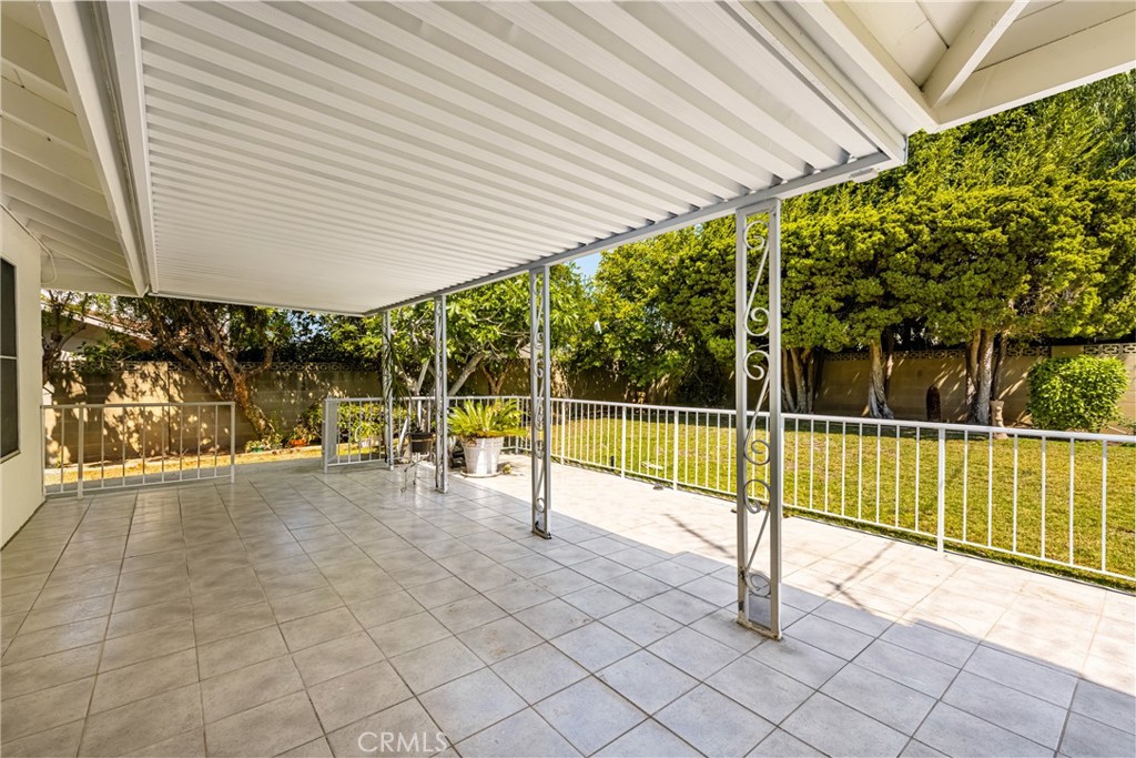 1403 W Westmont Drive