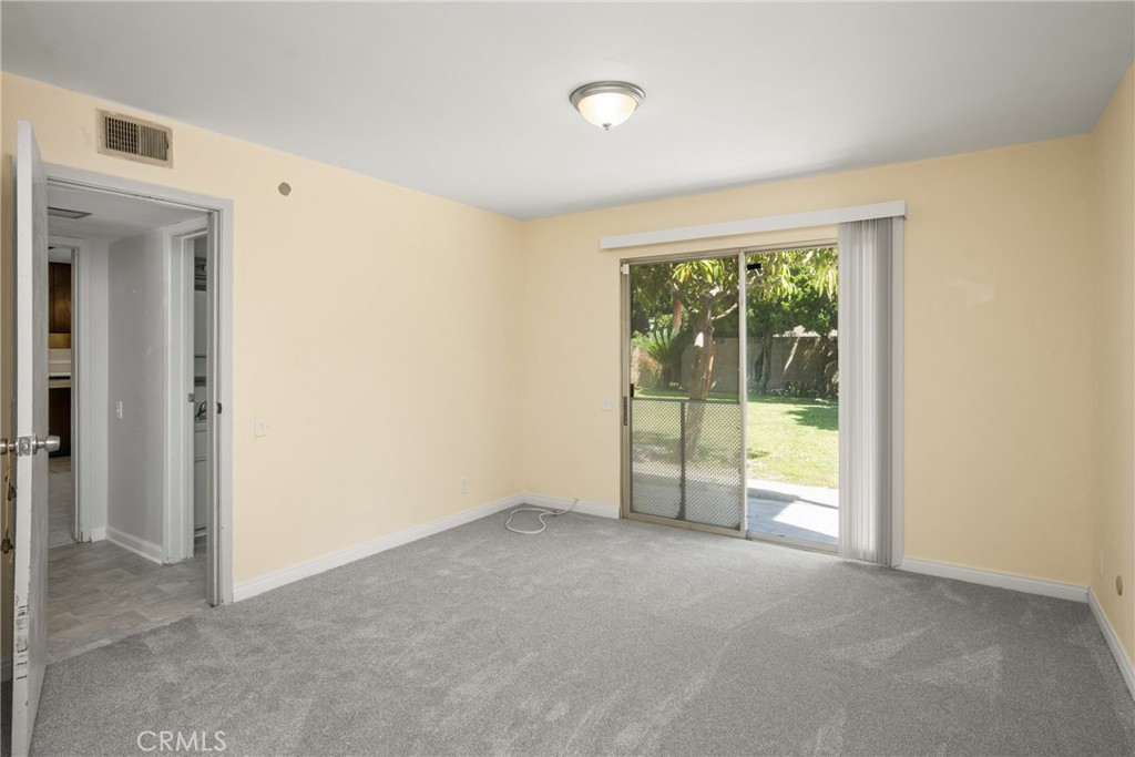 1403 W Westmont Drive