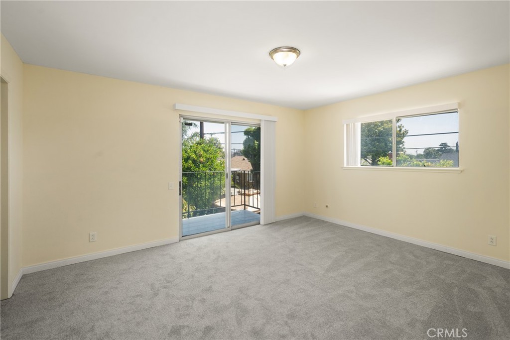 1403 W Westmont Drive