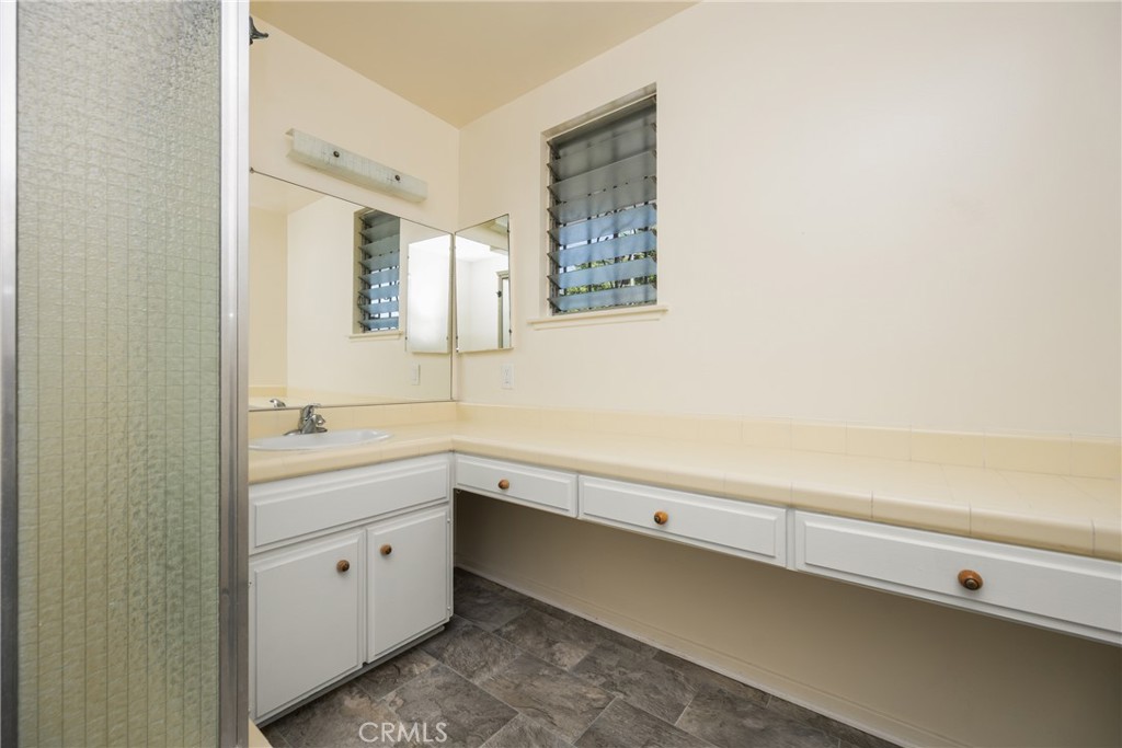 1403 W Westmont Drive