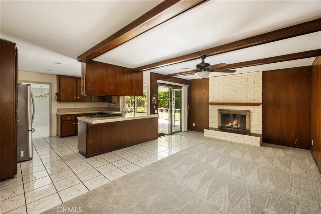 1403 W Westmont Drive