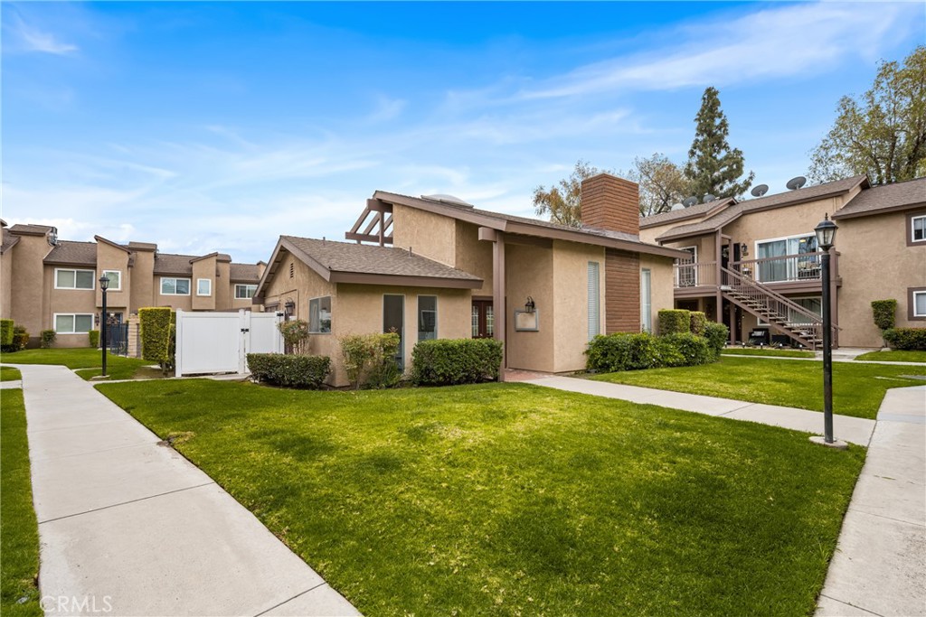 500 N Tustin Avenue 105