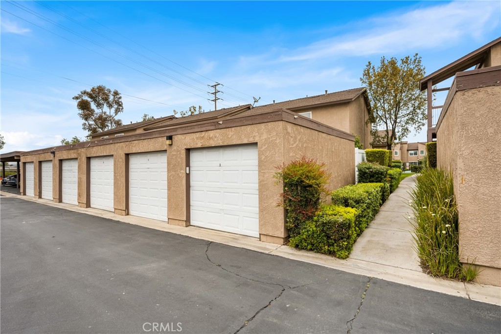500 N Tustin Avenue 105