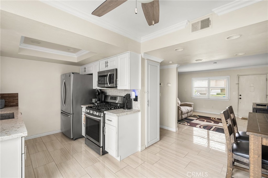500 N Tustin Avenue 105
