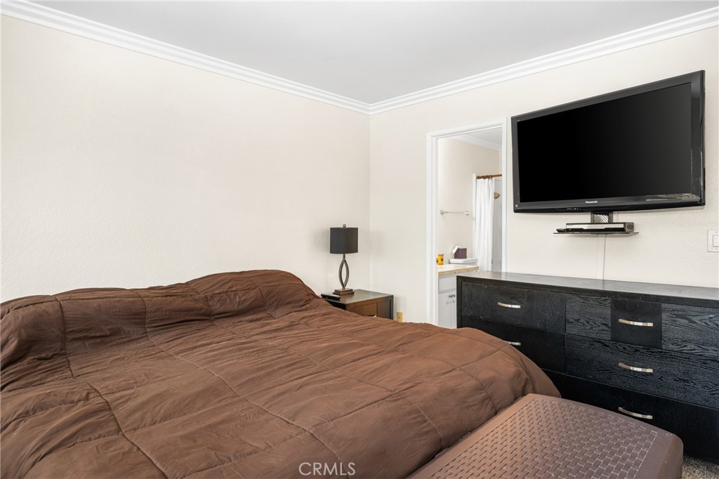 500 N Tustin Avenue 105