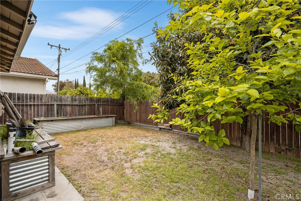 1447 W Damon Avenue