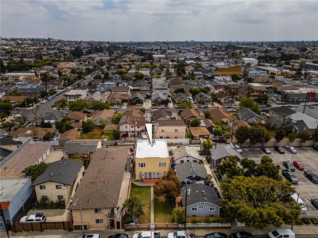 1364 Cherry Avenue