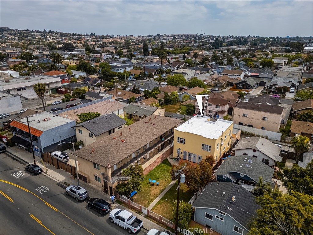 1364 Cherry Avenue