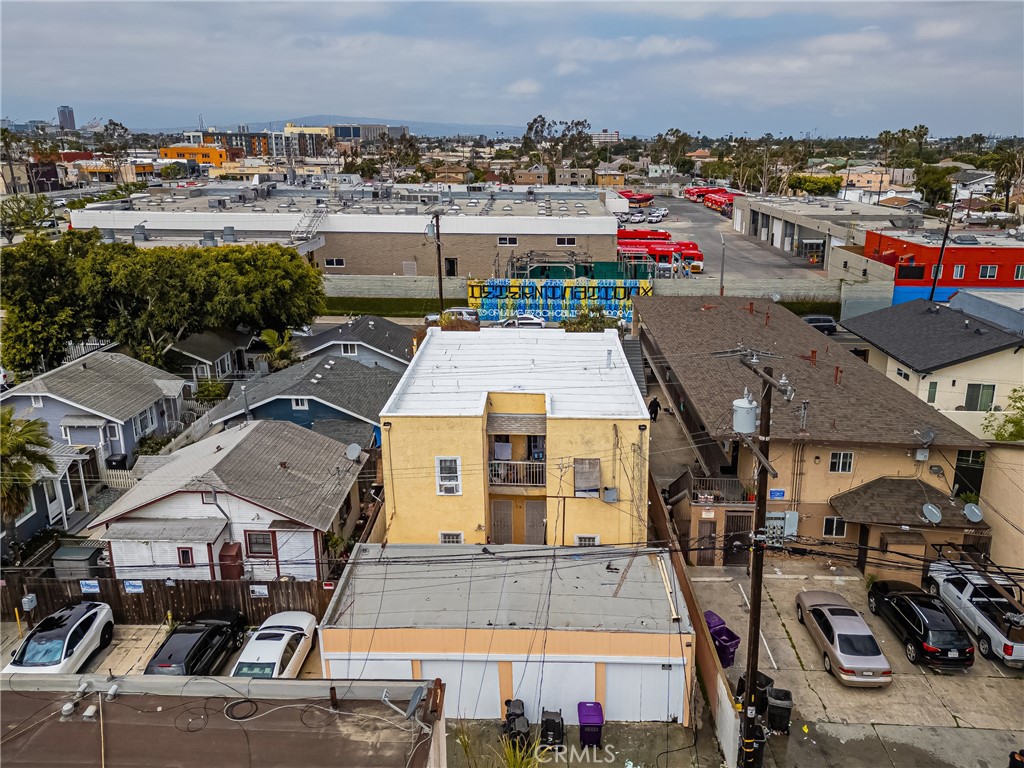 1364 Cherry Avenue