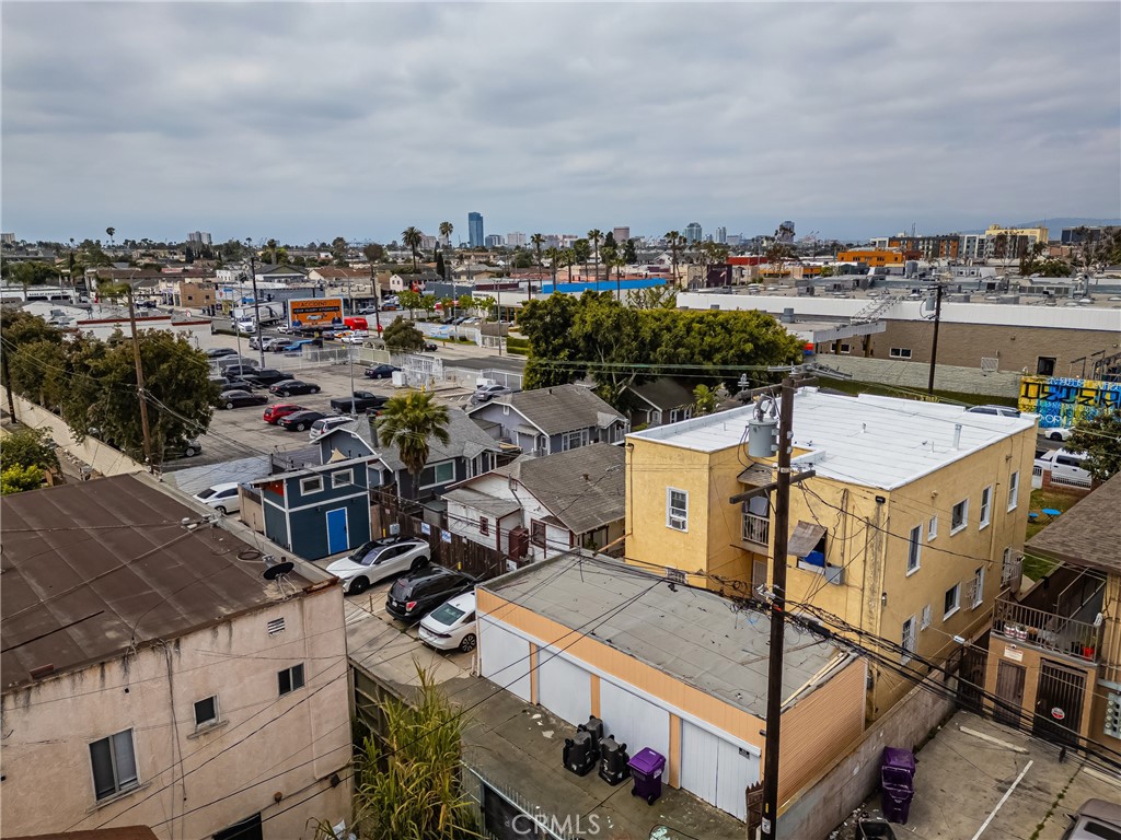 1364 Cherry Avenue