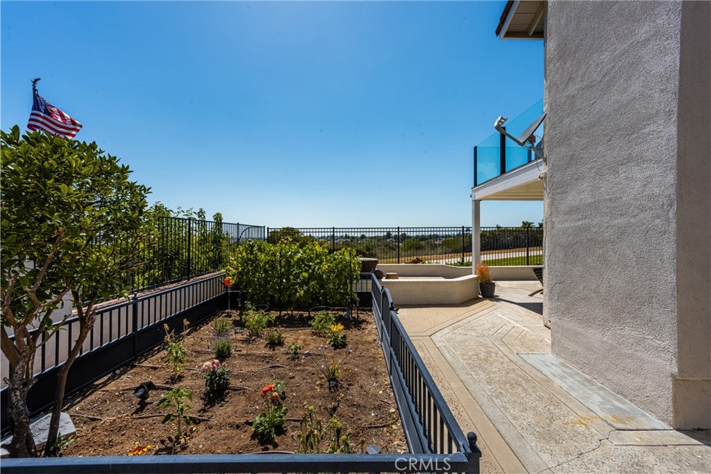 6021 Saddletree Lane