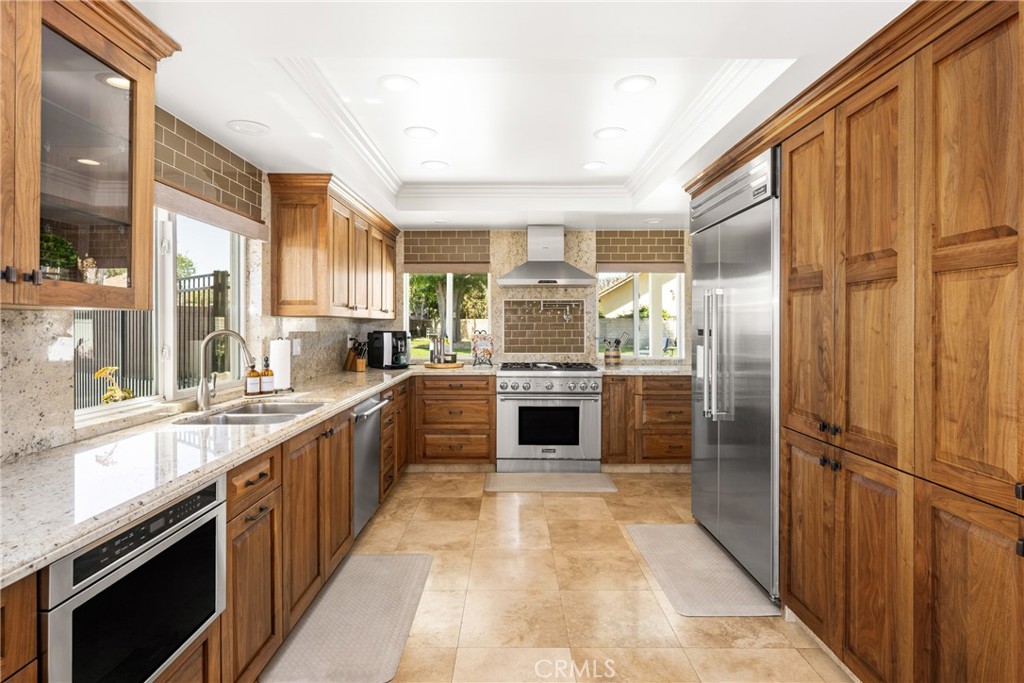 6021 Saddletree Lane