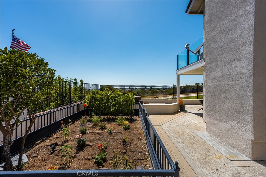 6021 Saddletree Lane