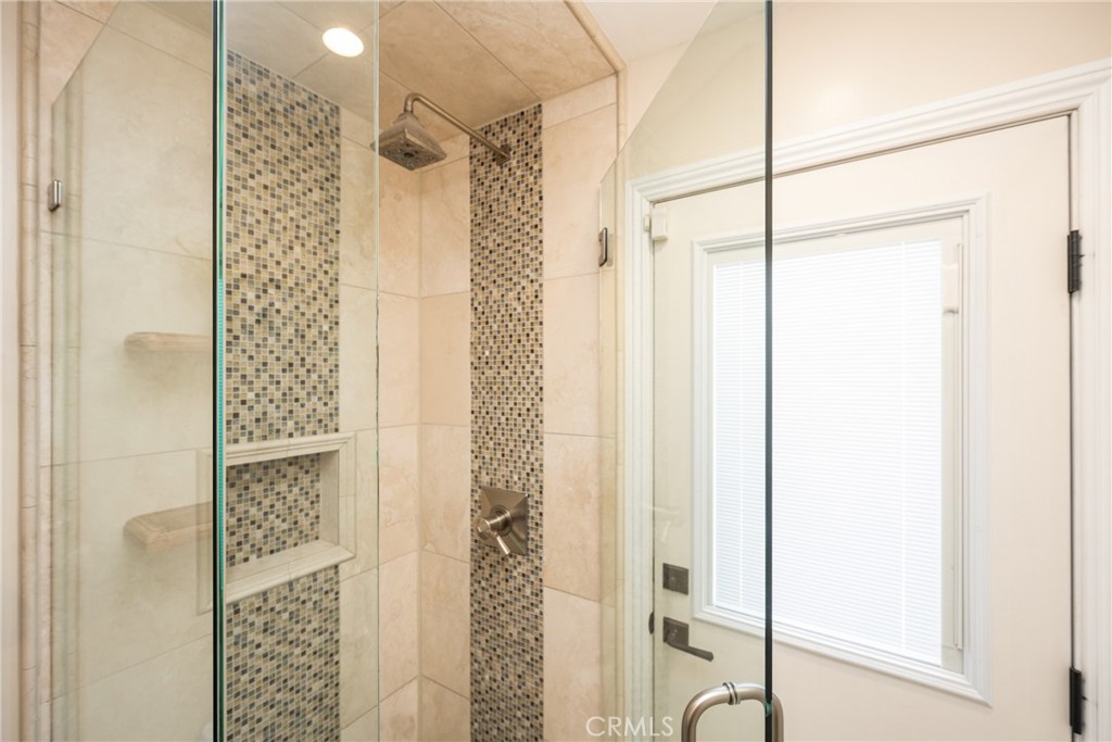 6021 Saddletree Lane