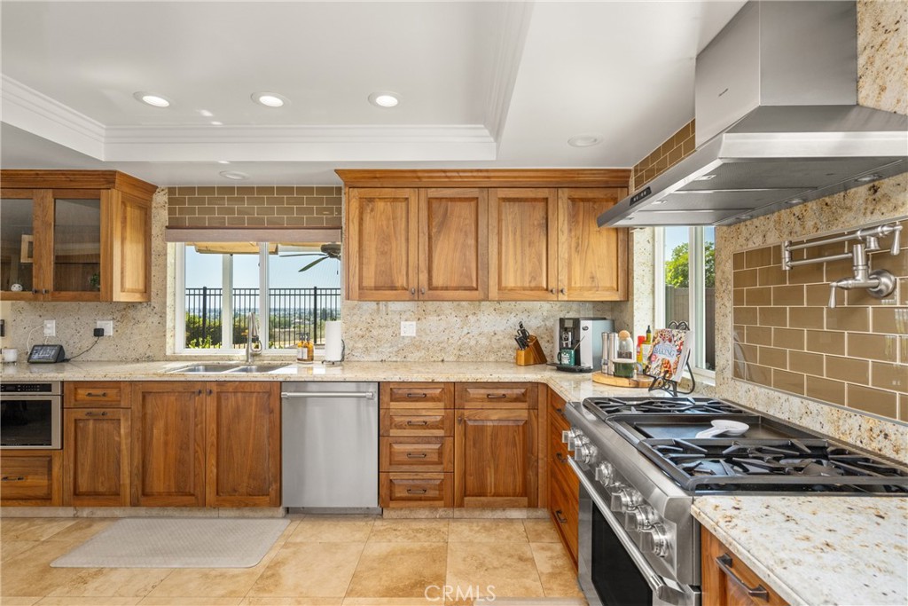 6021 Saddletree Lane