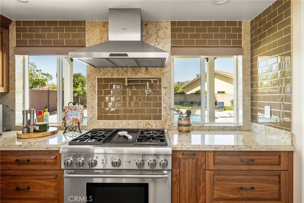 6021 Saddletree Lane