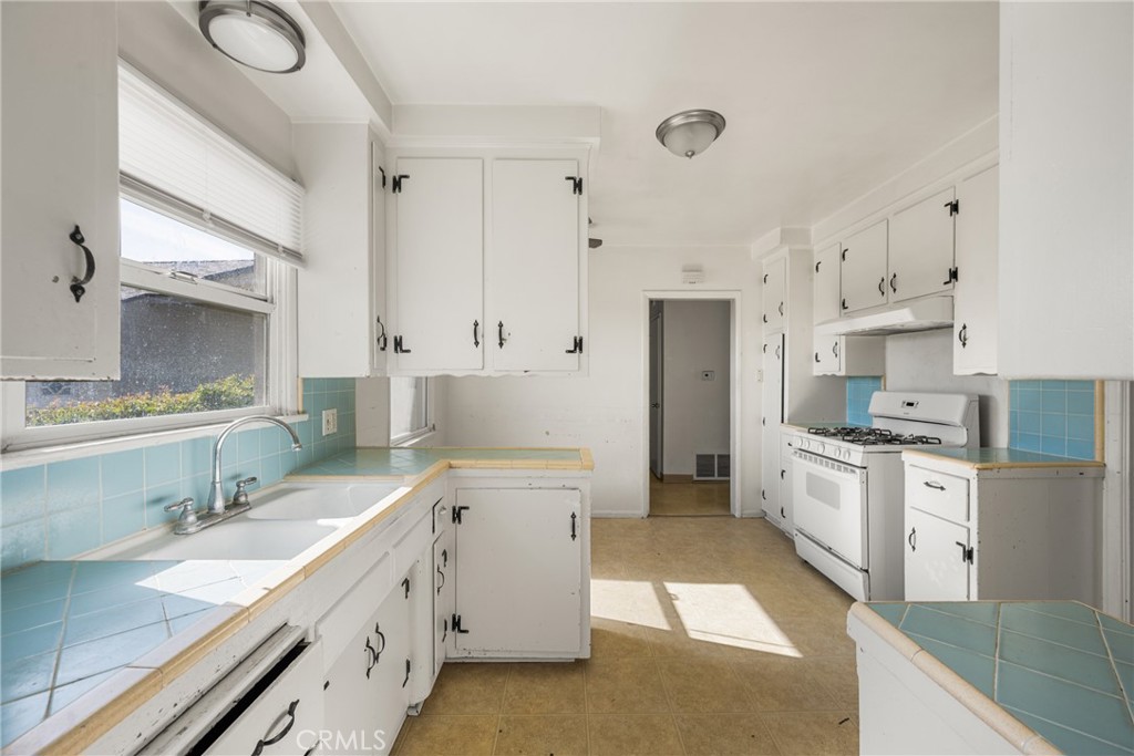218 N Evergreen Street