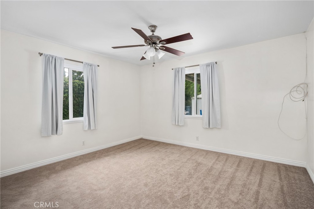 1435 W Wedgewood Drive