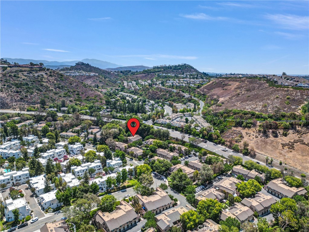 155 N Singingwood Street 39