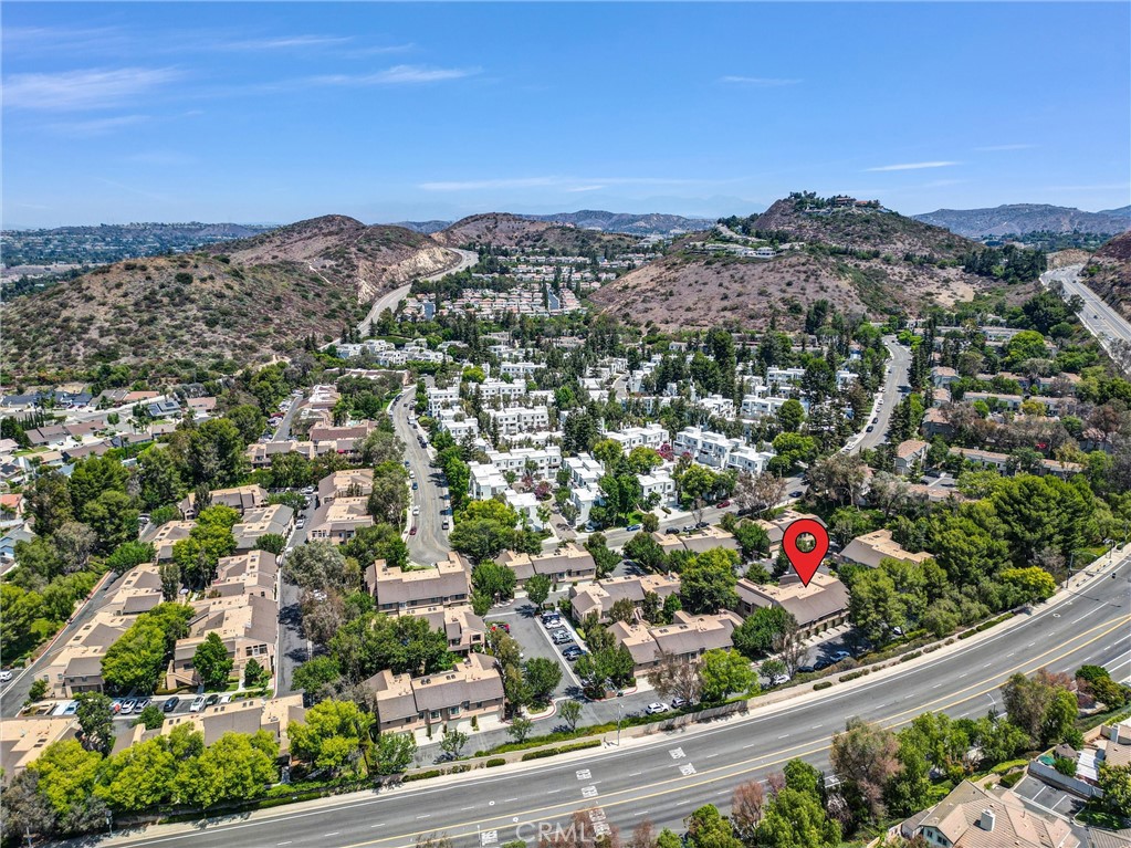 155 N Singingwood Street 39