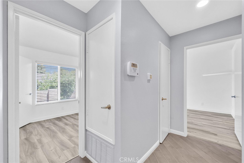 155 N Singingwood Street 39