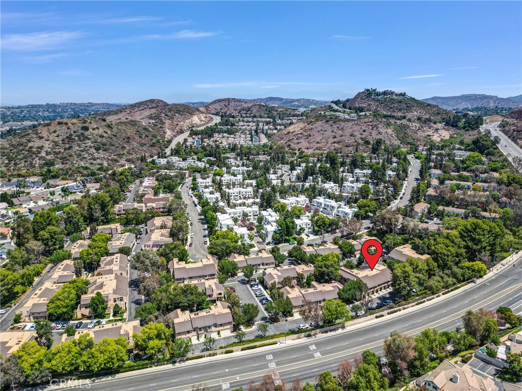 155 N Singingwood Street 39