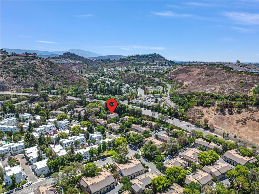 155 N Singingwood Street 39