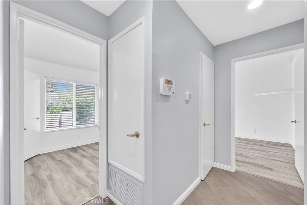 155 N Singingwood Street 39