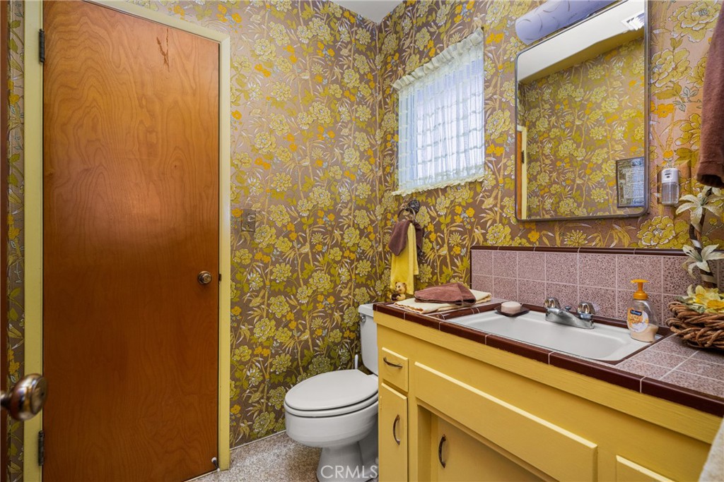 500 N Meadowbrook Place