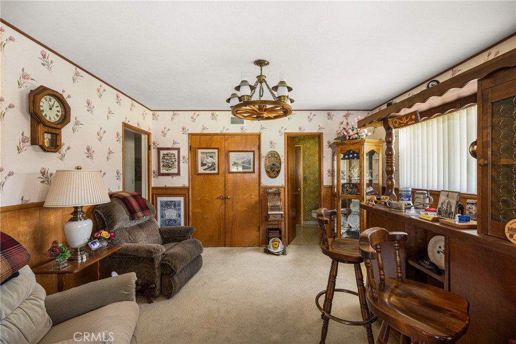 500 N Meadowbrook Place