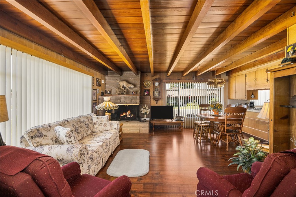 500 N Meadowbrook Place