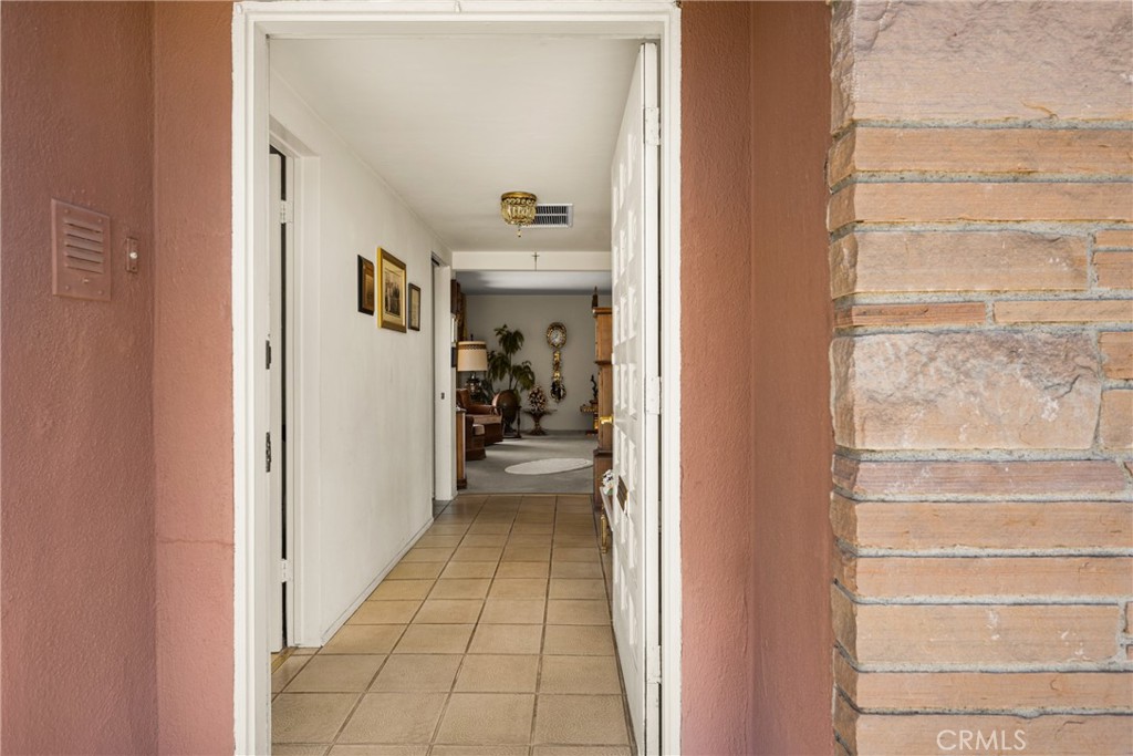 500 N Meadowbrook Place