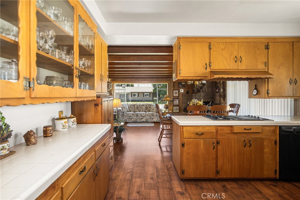 500 N Meadowbrook Place