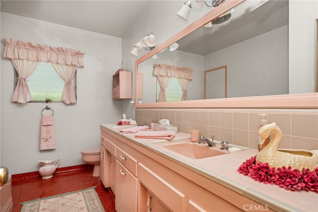 500 N Meadowbrook Place