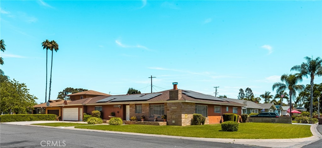 500 N Meadowbrook Place