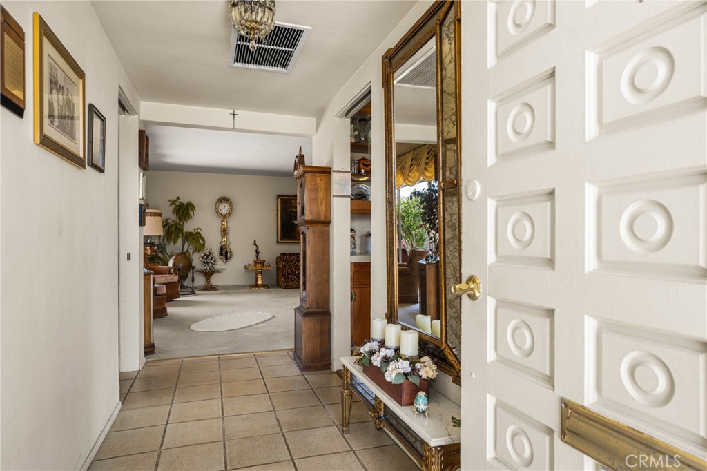 500 N Meadowbrook Place